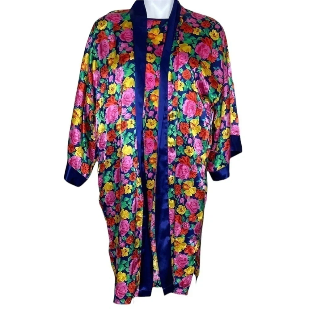 Vintage Gold Label VS floral robe and nightgown set medium - Picture 2 of 11